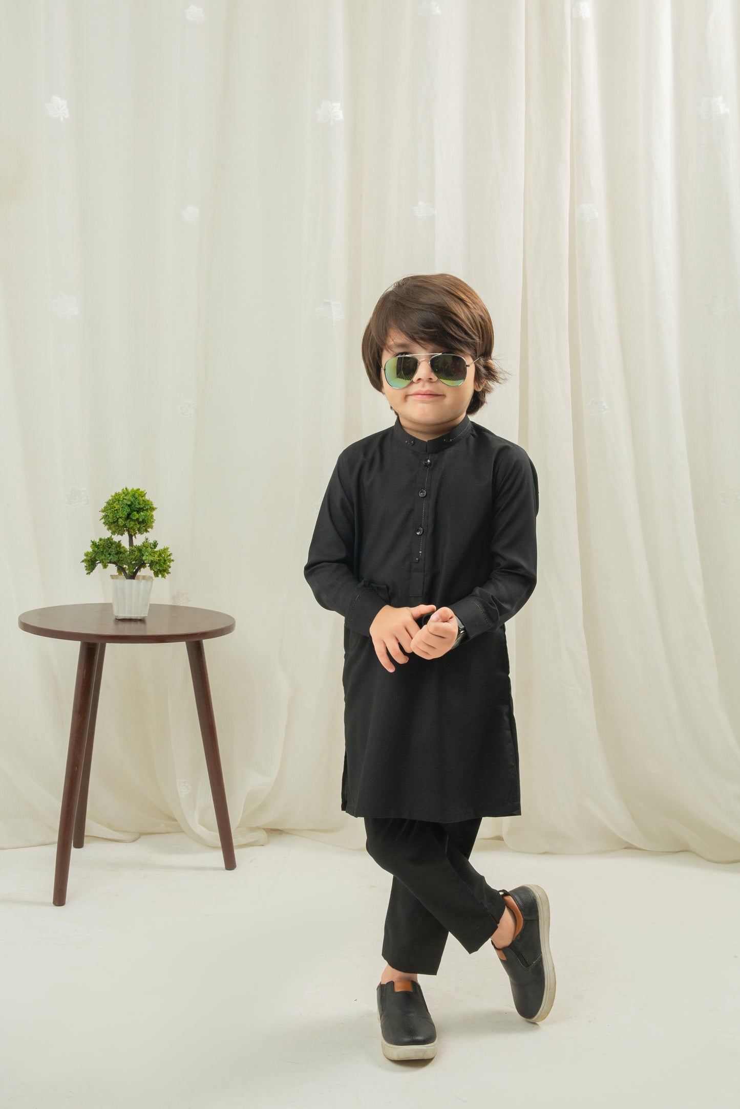 Black designing Kurta Pajama