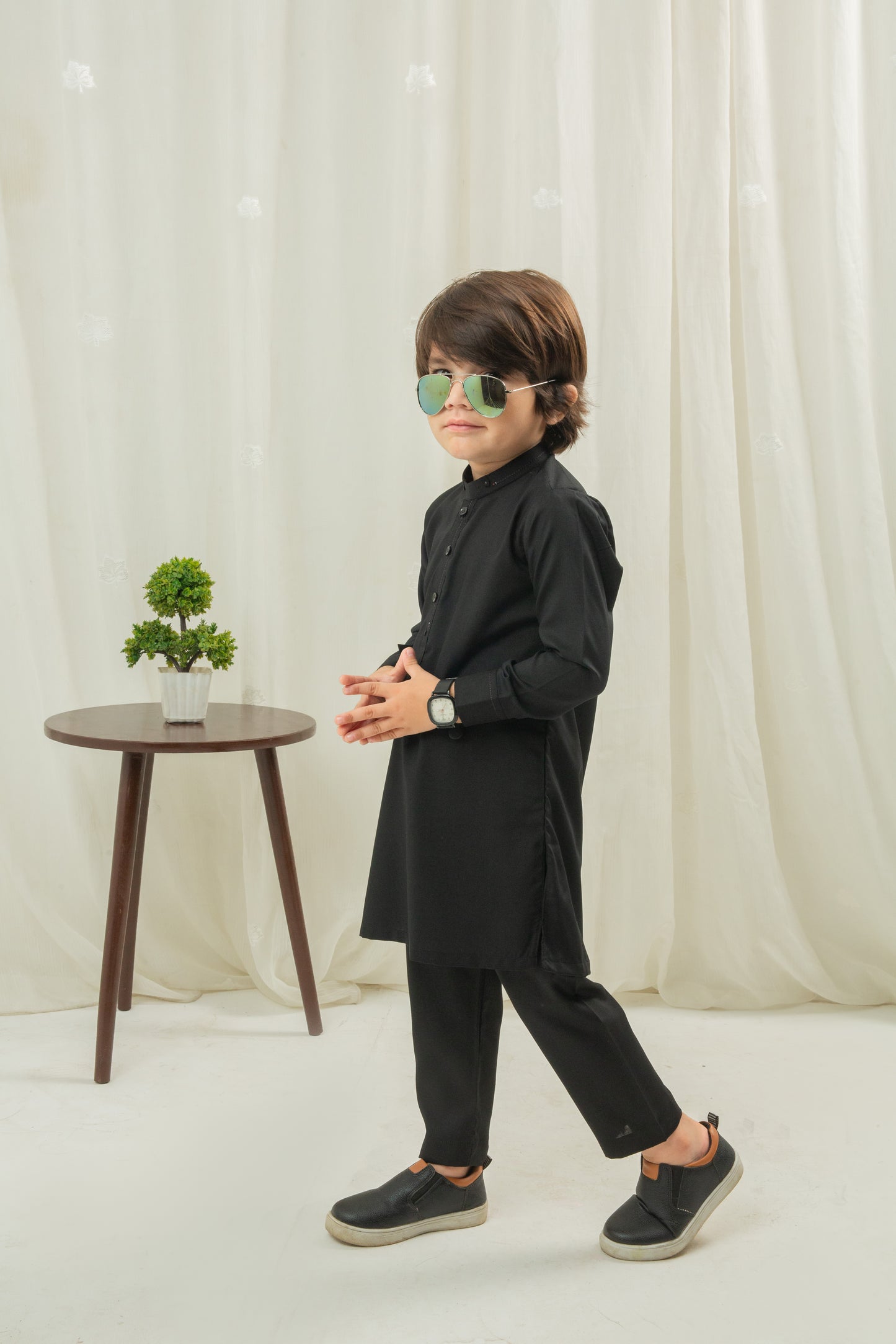 Black designing Kurta Pajama