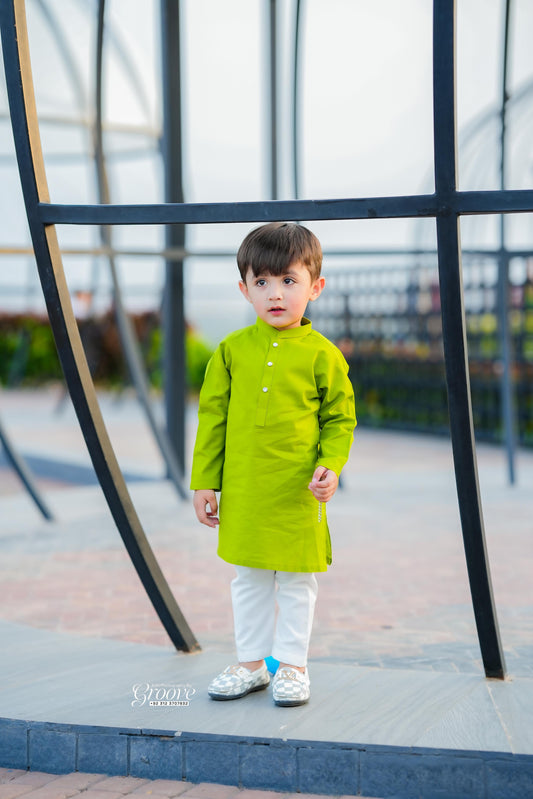 Green kurta with white pajama